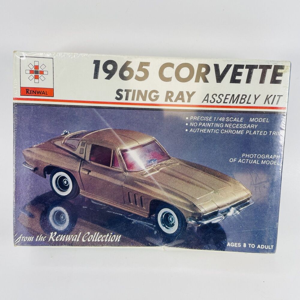 Vintage Renwal 1965 Corvette Sting Ray Assembly Kit No. 136 1/48 Scale Model Car